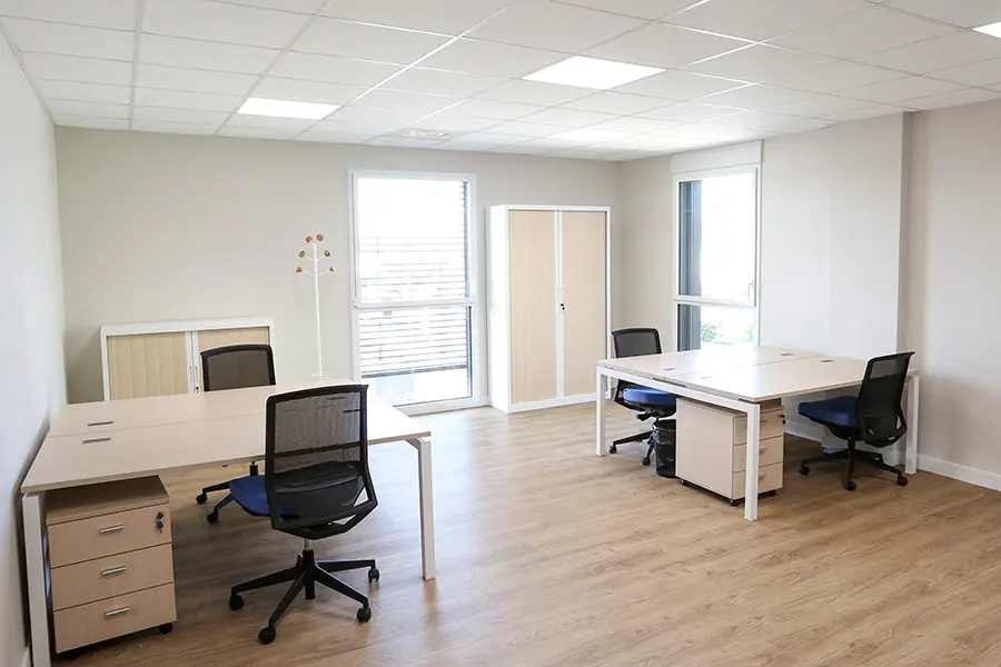 Bureau 4 postes et plus